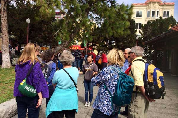 cats chinatown alleyway tours
